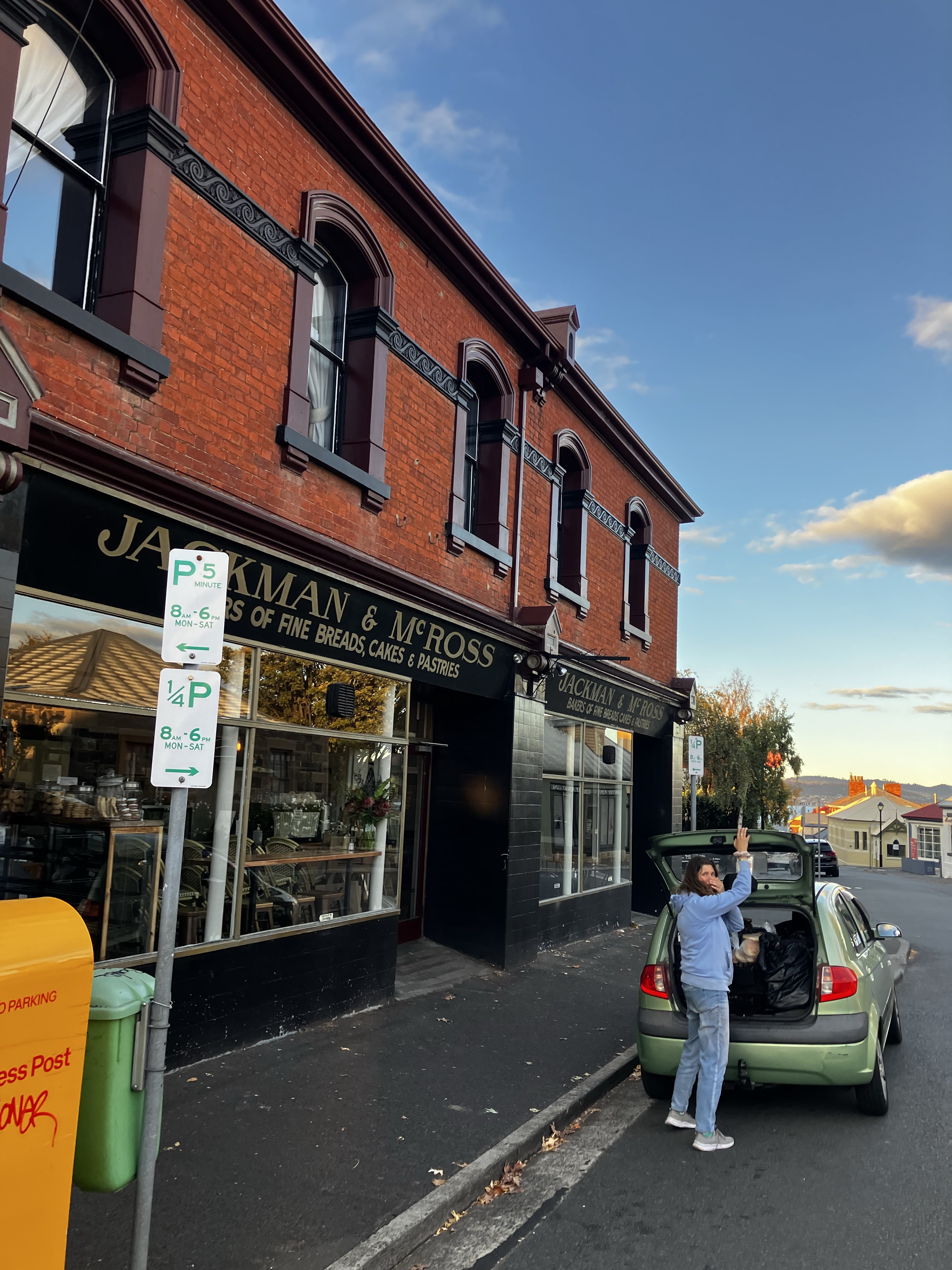 Community | Small Project | Bread Not Bombs